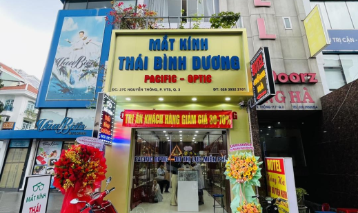 Mắt Kính Thái Bình Dương